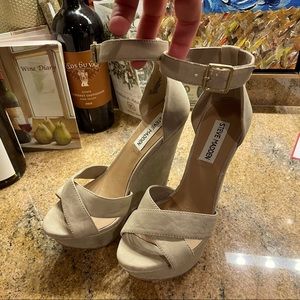 Steve Madden Beige Platform Heels